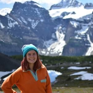 Meet your Posher, Caroline